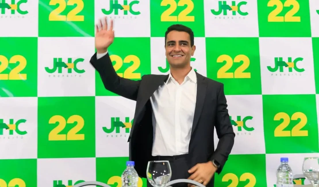 Reunião com Flávio Bolsonaro em Brasília define futuro de JHC no PL: governo ou nada