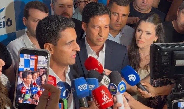 JHC renuncia à Prefeitura de Maceió e embaralha disputas por Governo e Senado em Alagoas