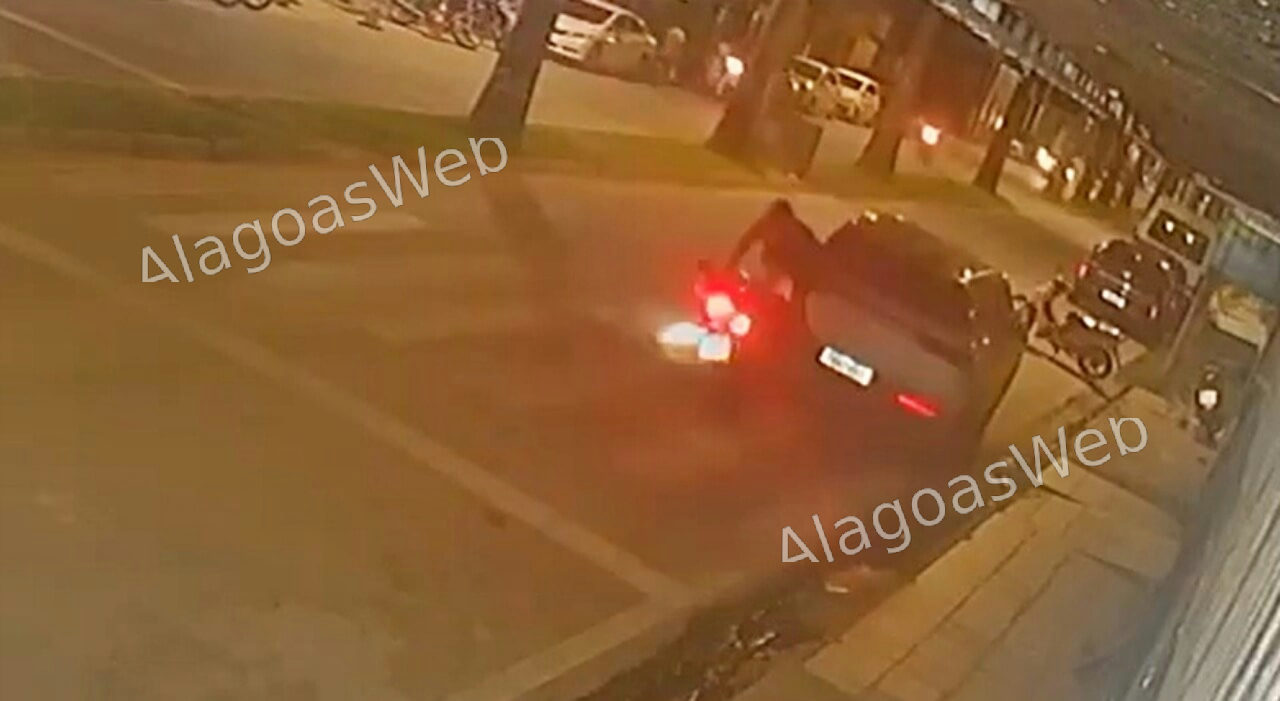 Motoqueiro sem habilitação provoca acidente e causa prejuízo de mais de R$ 20 mil a dono de carro em São Miguel dos Campos
