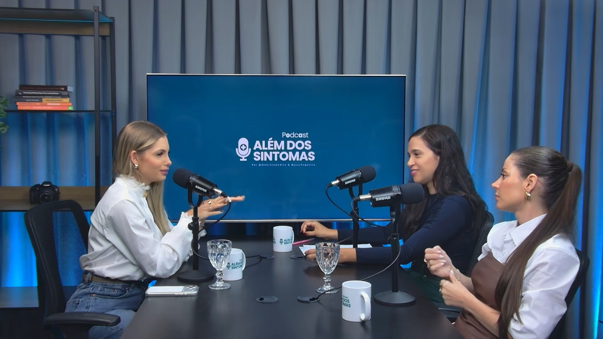 Médicas Júlia Uchôa e Renata Bittar lançam podcast que já se consolida como referência em informação sobre saúde
